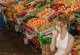 AISS爱丝(黄金版) - 一秒钟看索菲秋日写真集：我发誓，她是个能跟松鼠打成一片的神灵！