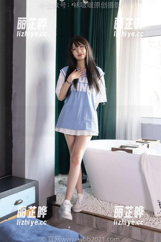 BoBoSocks袜啵啵 - 甜甜圈凭什么能把袜套拍成写真，居然还有花絮版的附赠！
