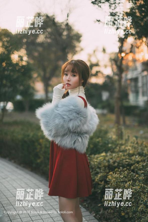 BoLoli菠萝社 - 打开Suki朱忆音的修女秘籍：图库精选带你放飞自我