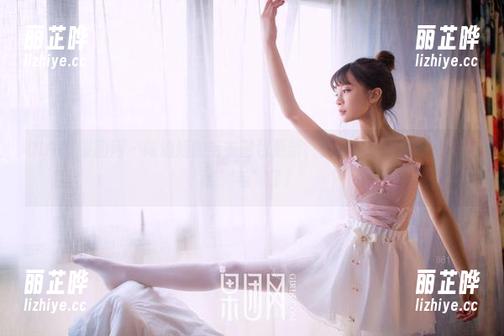 GIRLT果团网 - 陈迪娅的毛衣图包更新，是时候给你的购物车加点‘毛’了！