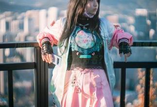 Mimmi(밈미)的运动写真集——运动时她看上去更像是个明星而非健身爱好者？