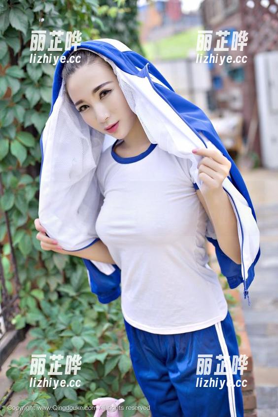 QingDouKe青豆客 - 请认真看！Luvian本能的浴室写真精选，谁在水中出神？