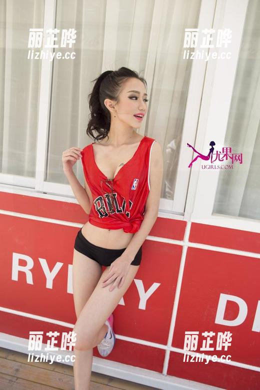 UGirls尤果网-王瑞儿 UGirls尤果网 - 王瑞儿的新图包:温柔到让人想起奶茶的边角料!