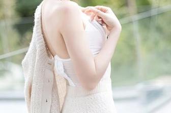 Xiuren秀人网 - 作品大盘点：HeyuZhang和奶牛，谁偷了我的注意力？
