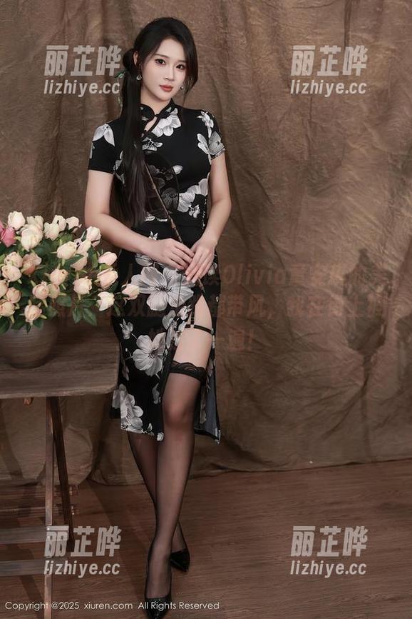 Xiuren秀人网 - 解读Olivia童安琪的美腿照片：这双腿走路都带风，我在街上被她过了一遍！