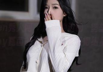 Xiuren秀人网 - 游泳池边的ซ堡垒，baby嘉茵的泳衣作品集值得细品