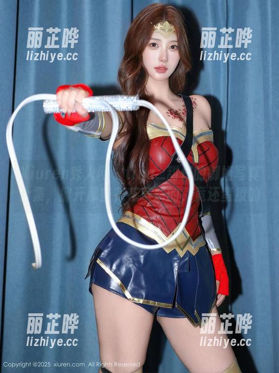 Xiuren秀人网-tina_甜仔 Xiuren秀人网 - tina_甜仔的御姐写真合集,掀开那些花花草草的,竟还蛮撩的