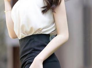Xiuren秀人网 - 办公室里的小心机——刘婷婷的美图精选，轻松办公室不再闷！