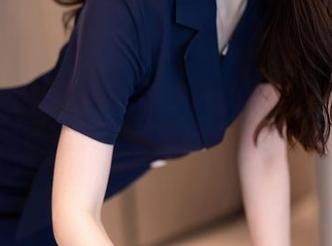 Xiuren秀人网 - 叶梦轩的女王文字和写真，“高贵”其实只是一种姿态。