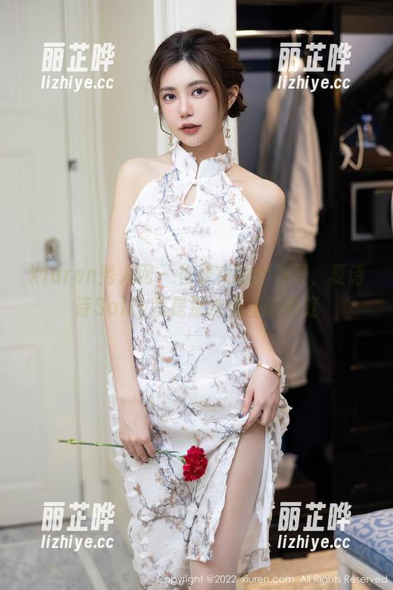 Xiuren秀人网 - 在修女的世界里，夏诗诗Sally就是那抹美图的彩虹
