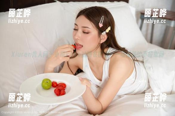 Xiuren秀人网 - 小樱koko的睡衣图集—一场完美的不经意间。