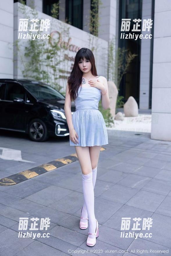 Xiuren秀人网 - 私房美腿，李丽莎原图真让我多看了几眼，不该这样啊吧？