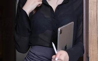 Xiuren秀人网 - 林文文的写真：瑜伽姿势好有趣，下载不下载无所谓