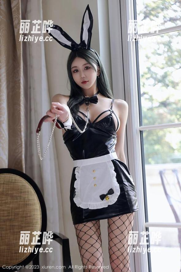Xiuren秀人网 - 当女孩王馨瑶Yanni遇上免费美图，那必是摄人心魄的瞬间，哈哈！