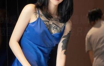 Xiuren秀人网 - 吊带与玛鲁娜Manuela——这图里的时刻，该不会只是一种资源吧？