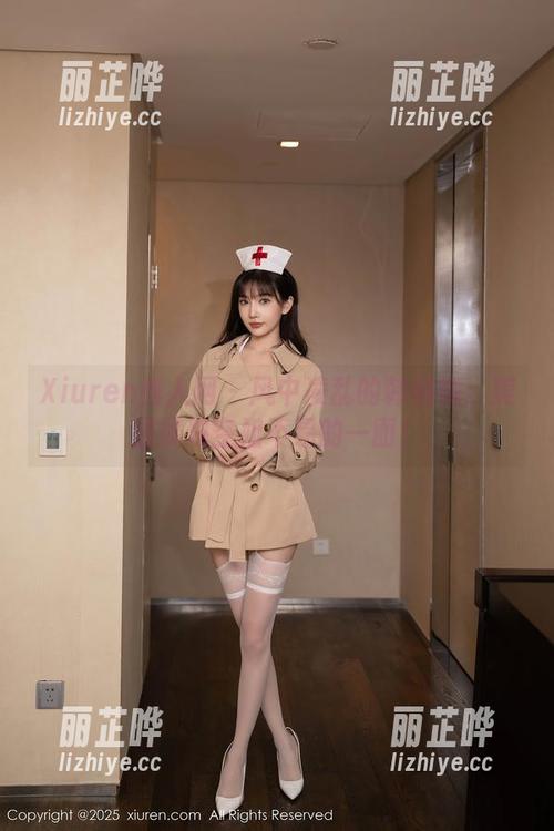 Xiuren秀人网-韩姗姗 Xiuren秀人网 - 风中凌乱的韩姗姗:美图展现空姐不易的一面!