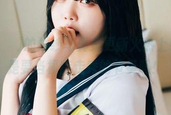Zia(지아)的婚纱写真集更新火热上线，这是要当模特走秀的节奏吗！