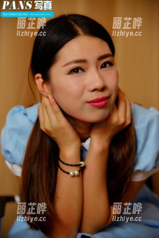 pans - 小鱼精选，连体衣挑战：让你重新思考“衣服”的意义！