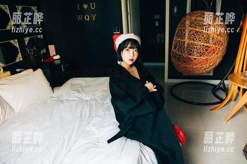 更新来啦！yeeun孙乐乐这次凭着LOOZY-HBD晒出了哪些酷炫的写真，啧啧