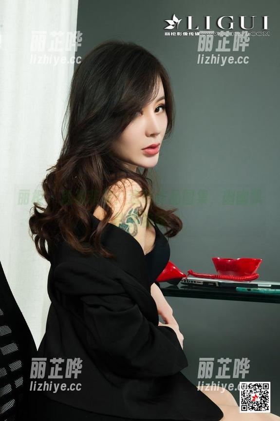 丽柜 - 透视菲菲：透明作品图集，幽幽飘散的视线