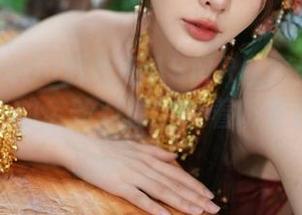 余多多Dudu舰长版ASMR私房盛典：耳朵与摄影的全新对撞，听着听着就沉迷了。