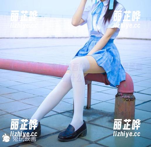 制服与旗袍—兔玩映画的高清照片里居然藏着什么？