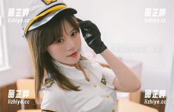 粉丝们！千反田鹿子的私房睡衣原图发布，这波洗脑式的美，太厉害了。