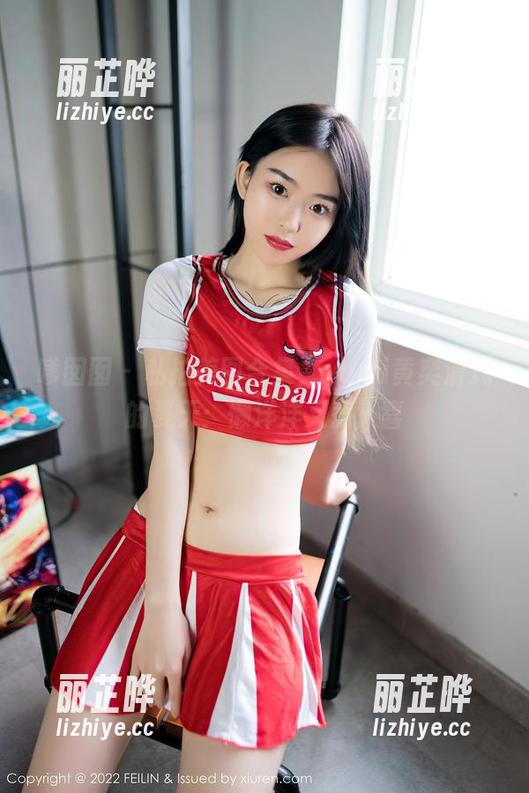 嗲囡囡 - 私拍美图合集，yumi黄奕清式的夏天：懒洋洋又惹人喜
