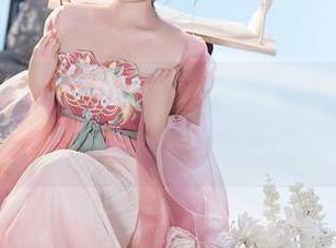 对着夏夏子的婚纱发呆，原图和下载等着你！