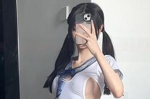 微密圈 - 私房写真里的女刺客，原图披上皮衣的魅惑…