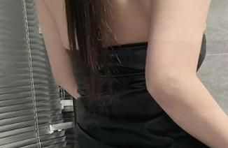 微密圈 - 无需门票，奶雯的赤裸裸红色诱惑原图来了！