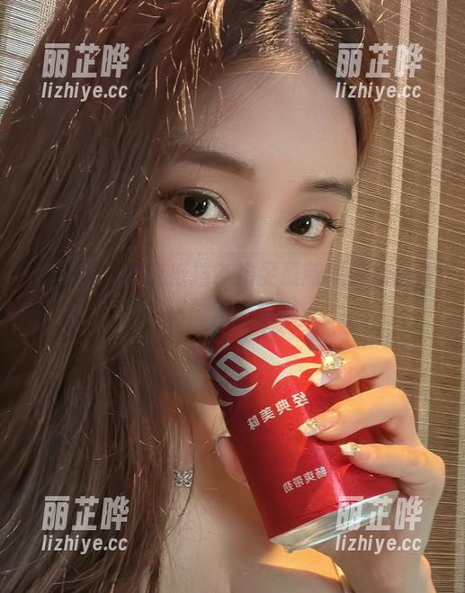 微密圈 - 谁能抵挡？奶雯最新死库水资源，这感觉，哦哟～