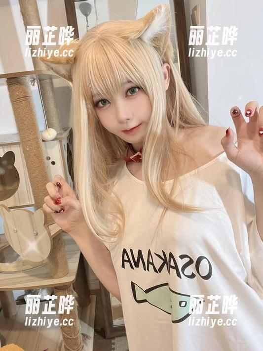 安食Ajiki的风纪委员Cos，满满的挑衅味道！