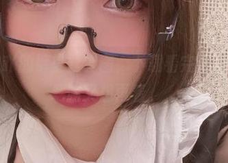 小泉学姐吖的裤里丝套图，下载看完好无聊…但偏偏又想再看。