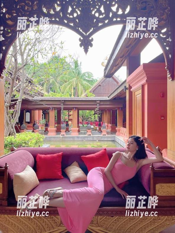 微密圈 - 就是阿朱啊的美脚图包，资源又让人咋舌，鞋子才是配角吧？