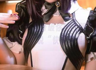 ZeroTwo，屿鱼打破你的图册常规，这特效似乎在说“快来这里！”