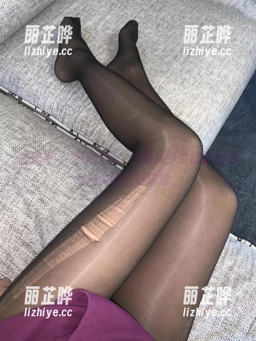 微密圈 - 和服美图，从提袜少女的眼中看出古典的微妙情意。