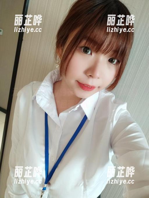 无颜小天使wy的衣橱秀，精选出奇的制服套图等你欣赏！