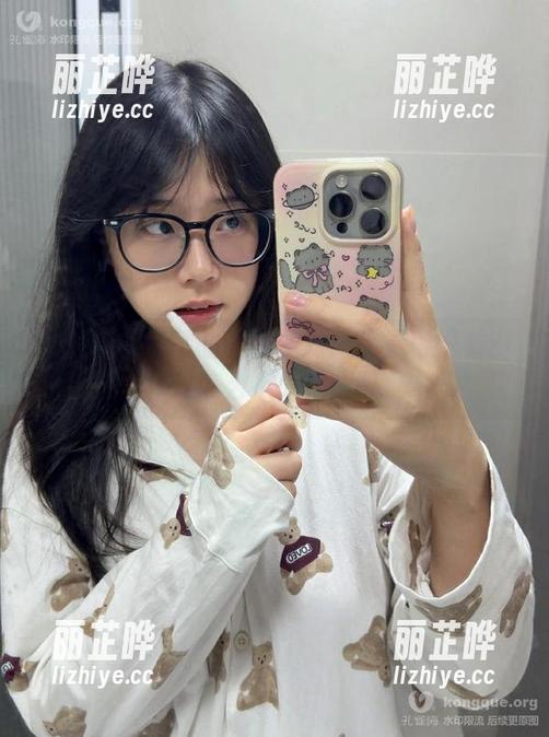 是一只废喵了的美足资源：你觉得好看？我怎么不太相信呢