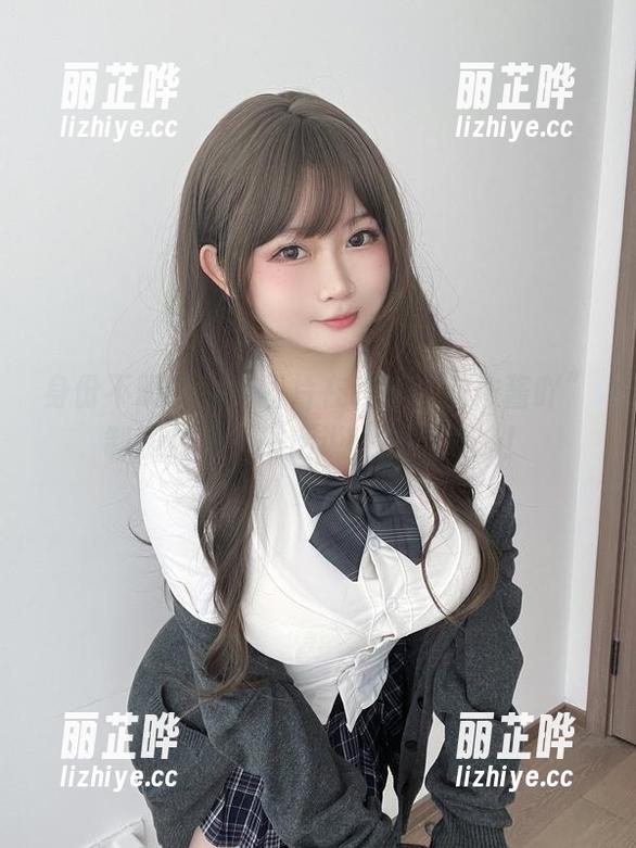 身份不明的高清图片在线！“是依酱吖”制服展示，俗话说：眼见为净！