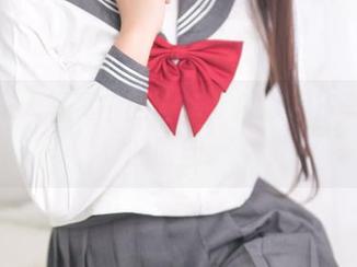 杏子夫人写真中的网袜，质疑我审美底线的时刻。