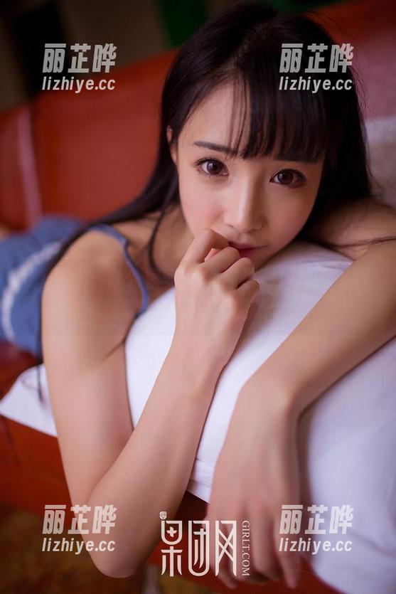 果团网 - 办公室美图，周琰琳LIN的资源优势要不要这么明显？
