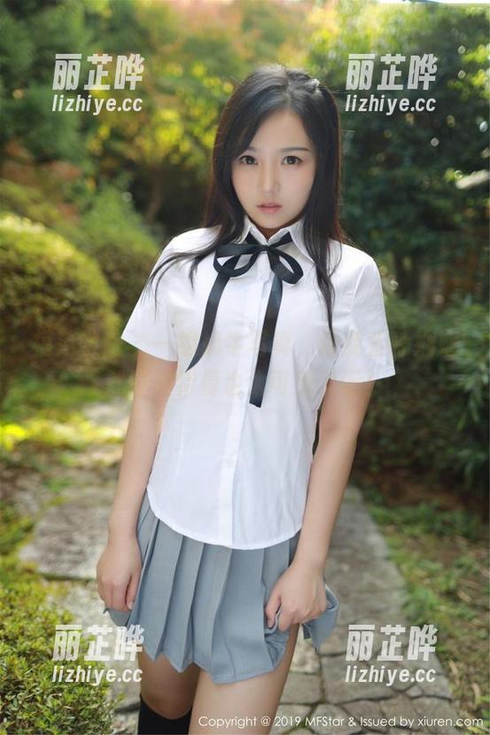 模范学院 - 一组奶牛写真，让我直呼姗姗就打奥特曼也太可爱了吧！