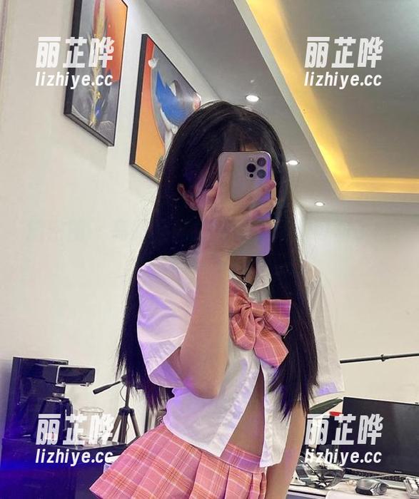 微密圈 - 高跟鞋私拍图集：汤圆可甜了的俏皮瞬间