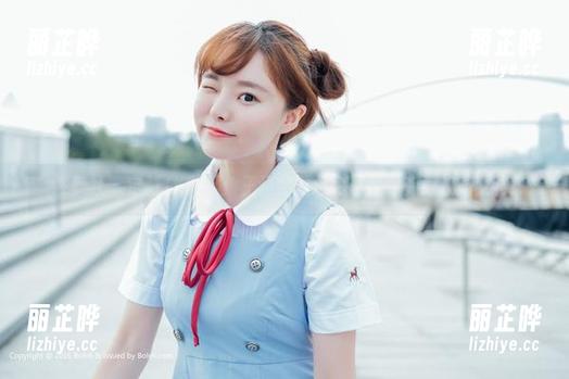 波萝社 - 定制JK制服：王语纯教你怎样轻松变身校园女神!