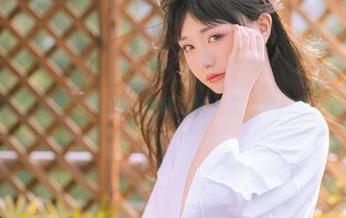 爆机少女喵小吉把AI兔子变成了迷人兔，照片全包免费哦！