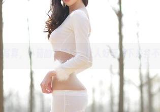 爱丝 - 黑白写真，小茹的实验室，让人好奇接下来会不会出点彩？