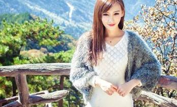 爱蜜社 - Lynn刘奕宁的兔女郎精选，真想问问她怎么总能找到这种乐趣。
