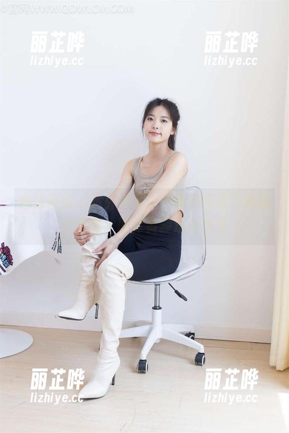 物恋传媒 - 意外发现！“案例猫耳”校服大陈列，图库资源送你欢乐