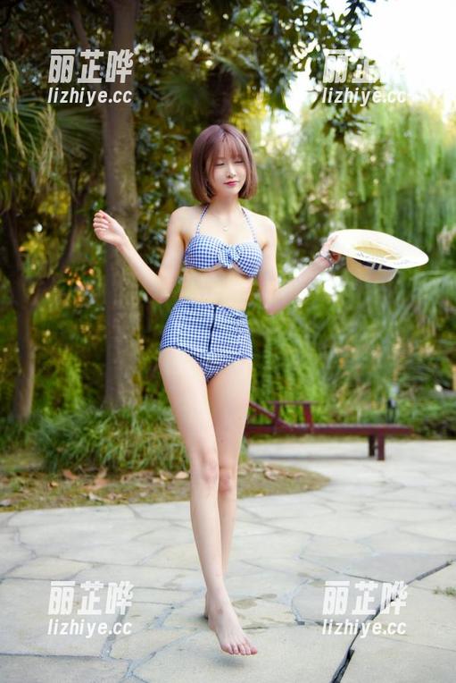 精选黑丝王羽杉图片，每一张都在挑逗我的视觉神经。